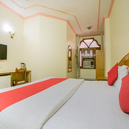 Super Hotel O Blue Sapphire Delhi Нью-Делі Екстер'єр фото