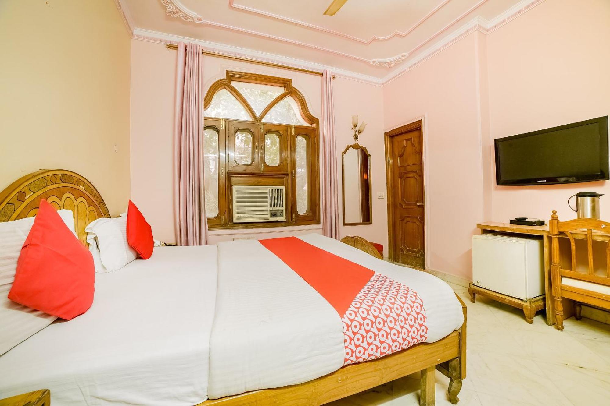 Super Hotel O Blue Sapphire Delhi Нью-Делі Екстер'єр фото