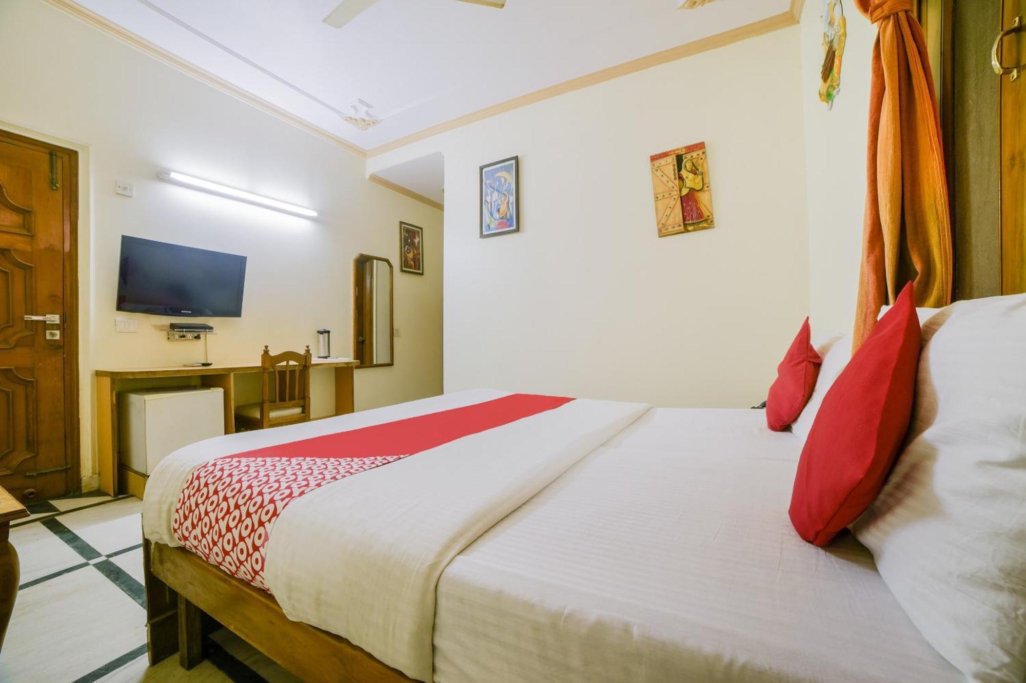 Super Hotel O Blue Sapphire Delhi Нью-Делі Екстер'єр фото