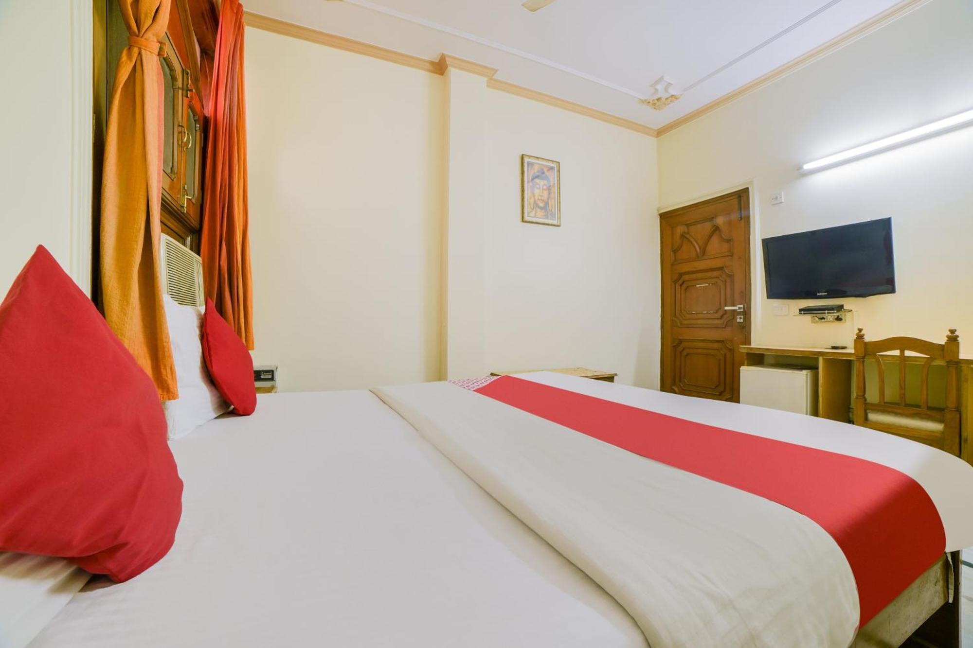 Super Hotel O Blue Sapphire Delhi Нью-Делі Екстер'єр фото