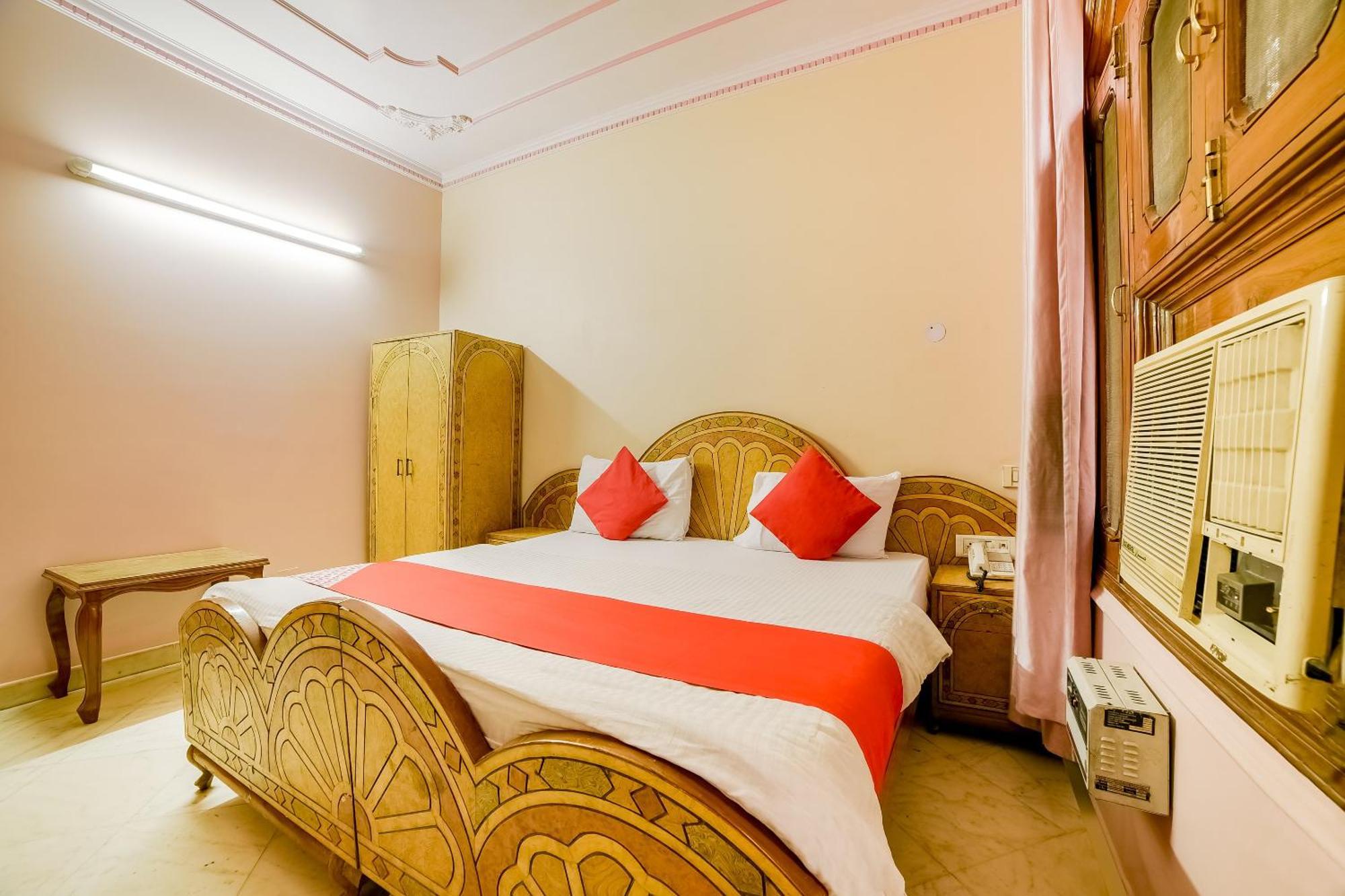 Super Hotel O Blue Sapphire Delhi Нью-Делі Екстер'єр фото