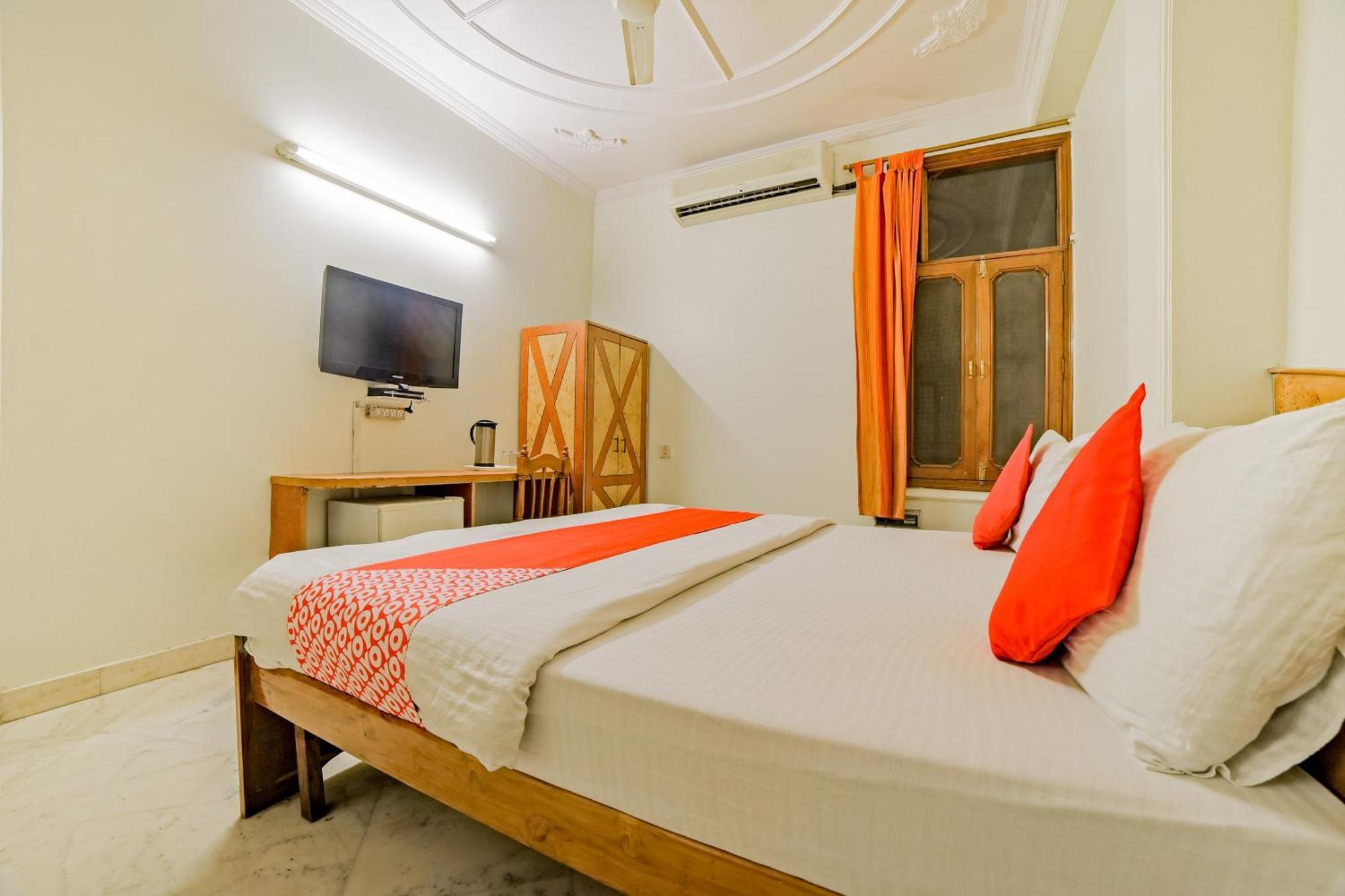 Super Hotel O Blue Sapphire Delhi Нью-Делі Екстер'єр фото