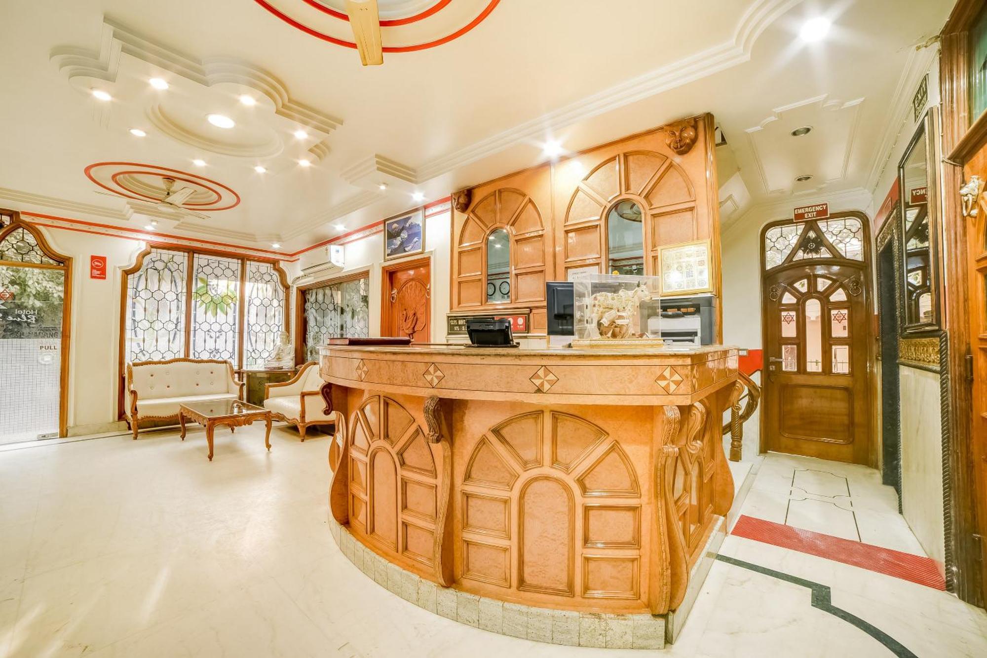 Super Hotel O Blue Sapphire Delhi Нью-Делі Екстер'єр фото